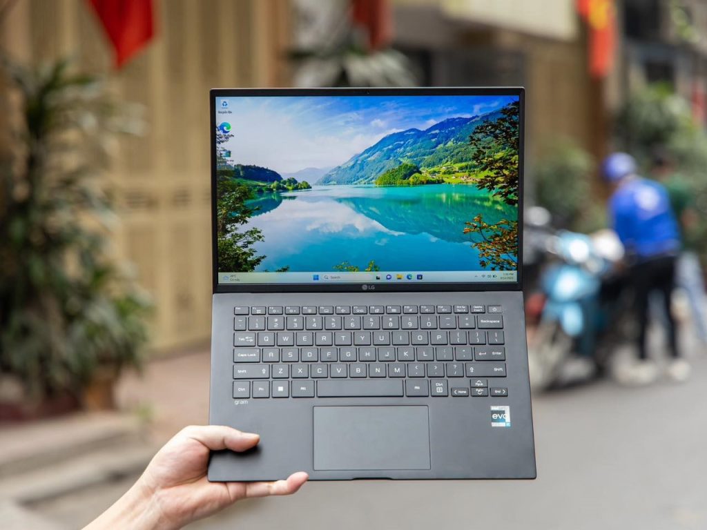 LG Gram 14